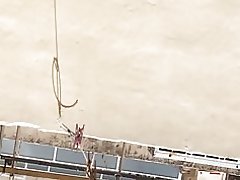 Nagpapakita ng suso nanay na kapit-bahay muli